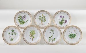 Royal Copenhagen Flora Danica prestigioso servizio da tavola in porcellana policroma e dorata  - Asta L'Arte della Tavola - Associazione Nazionale - Case d'Asta italiane