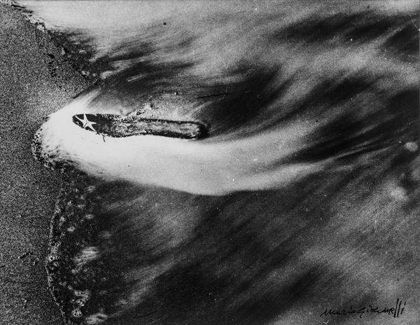 Mario Giacomelli : L'approdo  - Asta Fotografia - Associazione Nazionale - Case d'Asta italiane