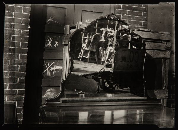 WALKER EVANS : Moving Truck and Bureau Mirror, Brooklyn  - Asta Fotografia - Associazione Nazionale - Case d'Asta italiane