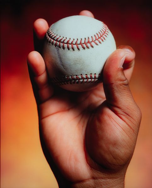 Andres Serrano : Hands 2  - Asta Fotografia - Associazione Nazionale - Case d'Asta italiane