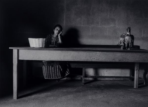 Flor Garduño : La duena de la gran mesa, Guatemala  - Asta Fotografia - Associazione Nazionale - Case d'Asta italiane
