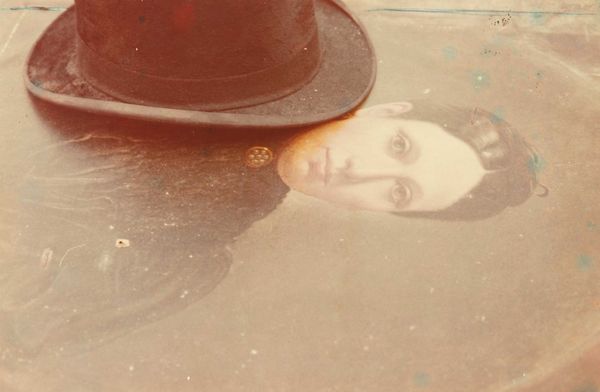 Luigi Ghirri : Modena, dalla serie Still life  - Asta Fotografia - Associazione Nazionale - Case d'Asta italiane