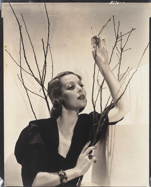 Cecil Beaton : Loretta Young  - Asta Fotografia - Associazione Nazionale - Case d'Asta italiane