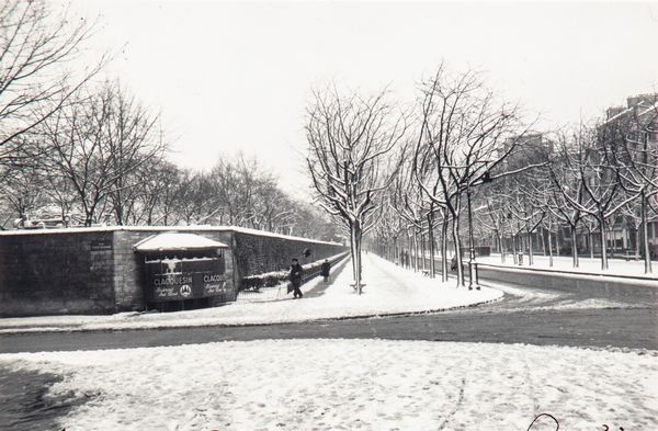 Robert Frank : Boulevard Edgar Quinet. Paris  - Asta Fotografia - Associazione Nazionale - Case d'Asta italiane