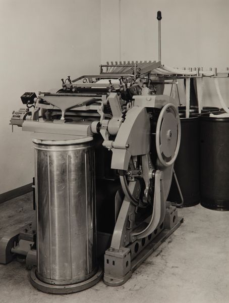 ALBERT RENGER-PATZSCH : Spinning Machine  - Asta Fotografia - Associazione Nazionale - Case d'Asta italiane