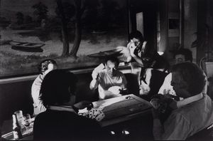 Willy Ronis : Les habits noirs de Willy Ronis  - Asta Fotografia - Associazione Nazionale - Case d'Asta italiane