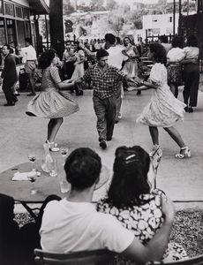 Willy Ronis : Les habits noirs de Willy Ronis  - Asta Fotografia - Associazione Nazionale - Case d'Asta italiane