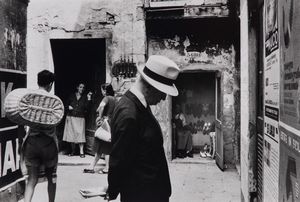 Willy Ronis : Les habits noirs de Willy Ronis  - Asta Fotografia - Associazione Nazionale - Case d'Asta italiane