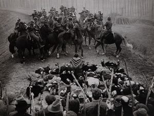 Angelo Novi : Novecento di Bernardo Bertolucci  - Asta Fotografia - Associazione Nazionale - Case d'Asta italiane