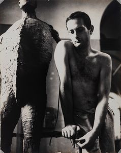 Richard Avedon - Sculptor Augusto Perez in his Studio