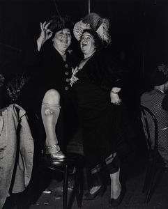 WEEGEE - Sammy's on the Bowery