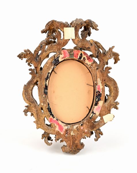 Piccola cornice in legno scolpito e dorato, XVIII secolo  - Asta Collezioni Private - Mobili, Oggetti d'Arte e Dipinti Antichi e del XIX Secolo - Associazione Nazionale - Case d'Asta italiane