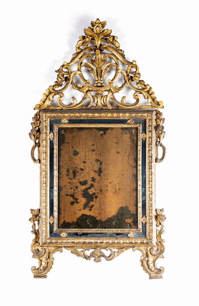 Specchiera in legno dorato, Piemonte, XVIII secolo  - Asta Collezioni Private - Mobili, Oggetti d'Arte e Dipinti Antichi e del XIX Secolo - Associazione Nazionale - Case d'Asta italiane