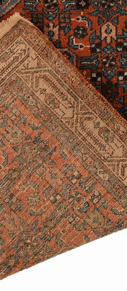 Tappeto Heriz, Persia, XX secolo  - Asta Collezioni Private - Mobili, Oggetti d'Arte e Dipinti Antichi e del XIX Secolo - Associazione Nazionale - Case d'Asta italiane