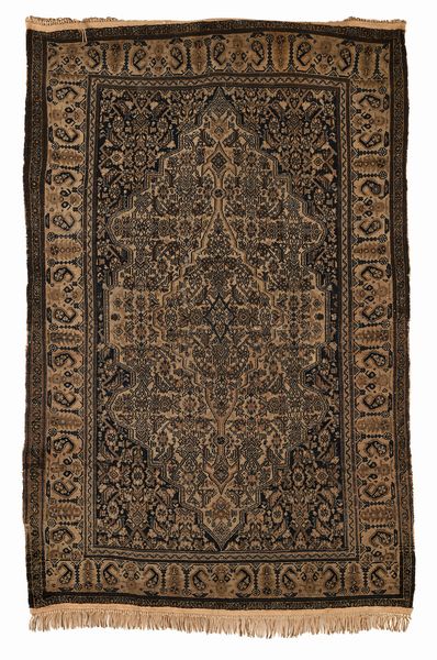 Tappeto Malayer, Persia, Fine XIX - Inizio XX secolo  - Asta Collezioni Private - Mobili, Oggetti d'Arte e Dipinti Antichi e del XIX Secolo - Associazione Nazionale - Case d'Asta italiane