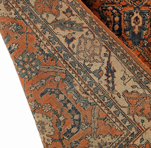 Tappeto Herati, Persia, Fine XIX - Inizio XX secolo  - Asta Collezioni Private - Mobili, Oggetti d'Arte e Dipinti Antichi e del XIX Secolo - Associazione Nazionale - Case d'Asta italiane