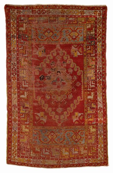 Coppia di piccoli tappeti anatolici, inizi del XX secolo  - Asta Collezioni Private - Mobili, Oggetti d'Arte e Dipinti Antichi e del XIX Secolo - Associazione Nazionale - Case d'Asta italiane