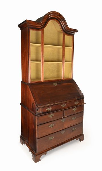 Cassettone a ribalta con alzata, arte coloniale inglese, XVIII secolo  - Asta Collezioni Private - Mobili, Oggetti d'Arte e Dipinti Antichi e del XIX Secolo - Associazione Nazionale - Case d'Asta italiane
