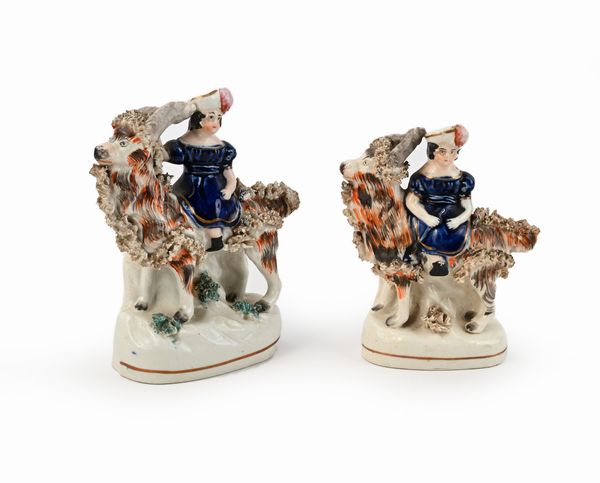 Due gruppi in ceramica policroma, Inghilterra, Staffordshire, seconda met� del XIX secolo  - Asta Collezioni Private - Mobili, Oggetti d'Arte e Dipinti Antichi e del XIX Secolo - Associazione Nazionale - Case d'Asta italiane