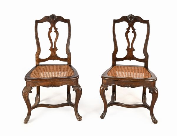 Coppia di sedie da camino in mogano, Veneto, XVIII secolo  - Asta Collezioni Private - Mobili, Oggetti d'Arte e Dipinti Antichi e del XIX Secolo - Associazione Nazionale - Case d'Asta italiane