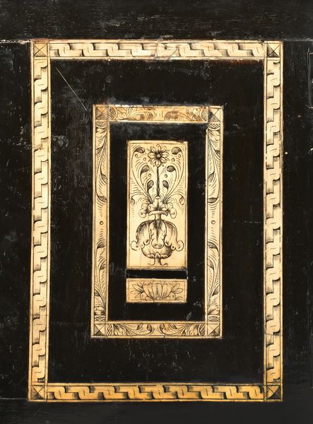 Stipo in legno ebanizzato con placche in osso pirografato, Germania, XVII secolo  - Asta Collezioni Private - Mobili, Oggetti d'Arte e Dipinti Antichi e del XIX Secolo - Associazione Nazionale - Case d'Asta italiane