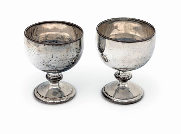 Coppia di calici in vetro argentato, seconda met� del XIX secolo  - Asta Collezioni Private - Mobili, Oggetti d'Arte e Dipinti Antichi e del XIX Secolo - Associazione Nazionale - Case d'Asta italiane