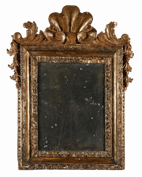 Coppia di specchiere in legno dorato, Roma, XVIII secolo  - Asta Collezioni Private - Mobili, Oggetti d'Arte e Dipinti Antichi e del XIX Secolo - Associazione Nazionale - Case d'Asta italiane