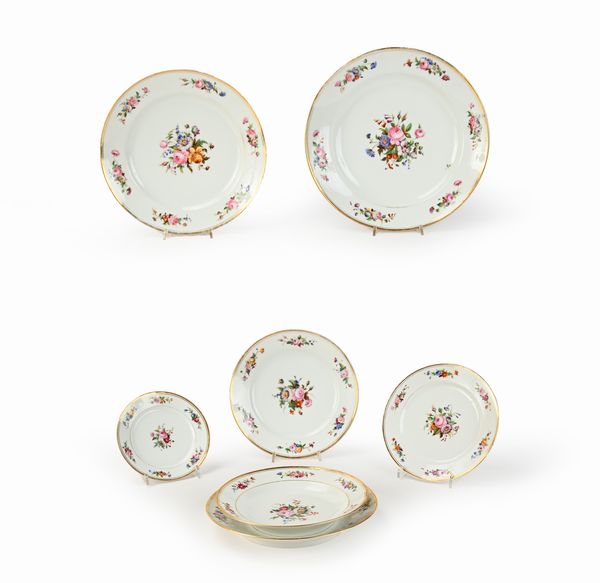 Servizio in porcellana policroma Vieux Paris, fine del XIX secolo  - Asta Collezioni Private - Mobili, Oggetti d'Arte e Dipinti Antichi e del XIX Secolo - Associazione Nazionale - Case d'Asta italiane