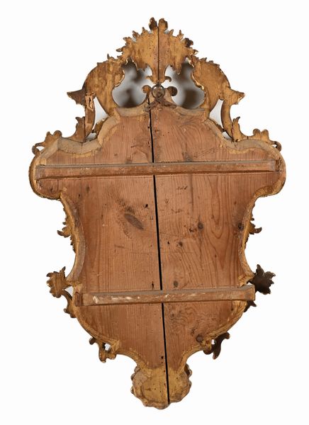 Specchiera in legno dorato, XVIII secolo  - Asta Collezioni Private - Mobili, Oggetti d'Arte e Dipinti Antichi e del XIX Secolo - Associazione Nazionale - Case d'Asta italiane