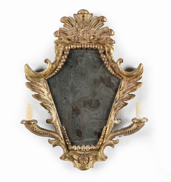 Ventolina in legno dorato, fine del XIX secolo  - Asta Collezioni Private - Mobili, Oggetti d'Arte e Dipinti Antichi e del XIX Secolo - Associazione Nazionale - Case d'Asta italiane