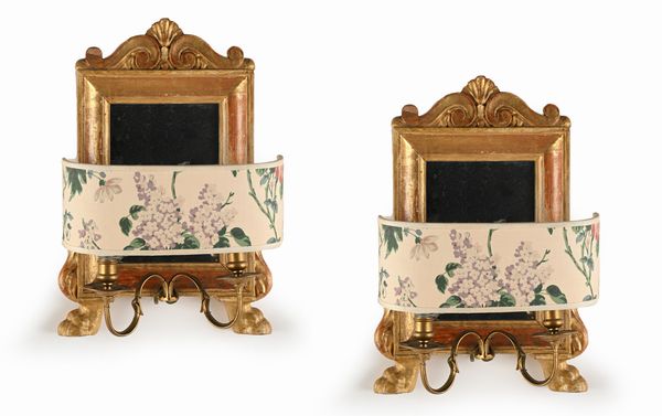 Coppia di carte gloria in legno dorato, XIX secolo  - Asta Collezioni Private - Mobili, Oggetti d'Arte e Dipinti Antichi e del XIX Secolo - Associazione Nazionale - Case d'Asta italiane