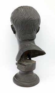 Testa dell'imperatore Augusto  - Asta Collezioni Private - Mobili, Oggetti d'Arte e Dipinti Antichi e del XIX Secolo - Associazione Nazionale - Case d'Asta italiane