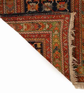 Preghiera caucasica fondo blu, XX secolo  - Asta Collezioni Private - Mobili, Oggetti d'Arte e Dipinti Antichi e del XIX Secolo - Associazione Nazionale - Case d'Asta italiane