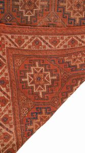 Tappeto Turkomen Ersari, Asia Centrale, Fine XIX - Inizio XX secolo  - Asta Collezioni Private - Mobili, Oggetti d'Arte e Dipinti Antichi e del XIX Secolo - Associazione Nazionale - Case d'Asta italiane