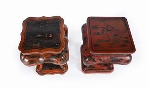 Due piccoli sgabelli in legno laccato rosso e nero, Cina, dinastia Qing, XIX secolo  - Asta Collezioni Private - Mobili, Oggetti d'Arte e Dipinti Antichi e del XIX Secolo - Associazione Nazionale - Case d'Asta italiane