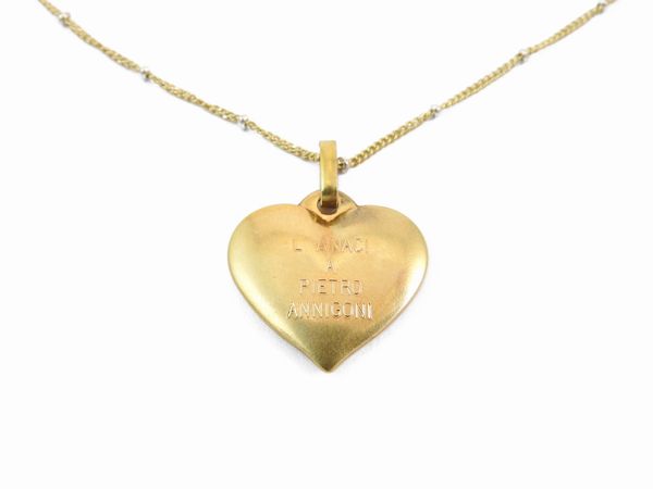 Pendente in oro giallo a foggia di cuore  - Asta I gioielli di Rosa Segreto Annigoni - Associazione Nazionale - Case d'Asta italiane