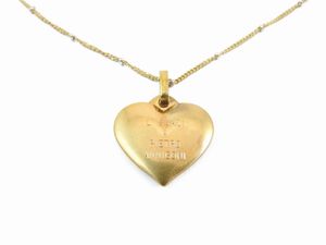Pendente in oro giallo a foggia di cuore  - Asta I gioielli di Rosa Segreto Annigoni - Associazione Nazionale - Case d'Asta italiane