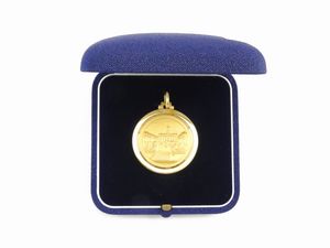 Medaglia in oro giallo a Pietro Annigoni  - Asta I gioielli di Rosa Segreto Annigoni - Associazione Nazionale - Case d'Asta italiane