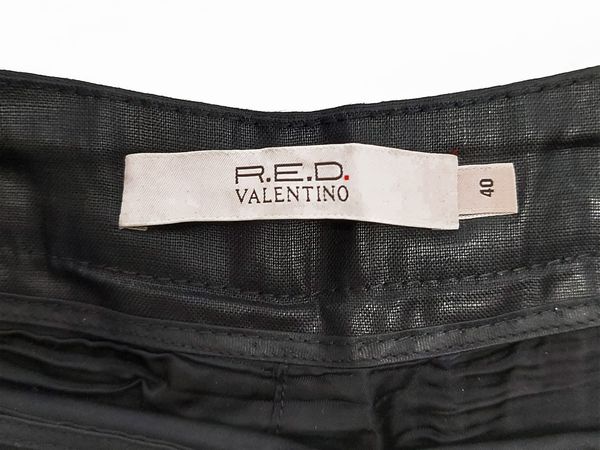 Red Valentino - Pantaloni a pinocchietto in lino nero cerato  - Asta Vintagemania - Associazione Nazionale - Case d'Asta italiane