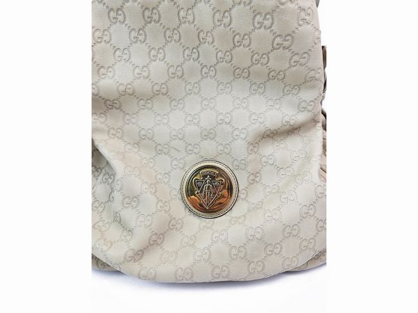 Gucci - Borsa a spalla GG Hysteria in pelle color riso  - Asta Vintagemania - Associazione Nazionale - Case d'Asta italiane