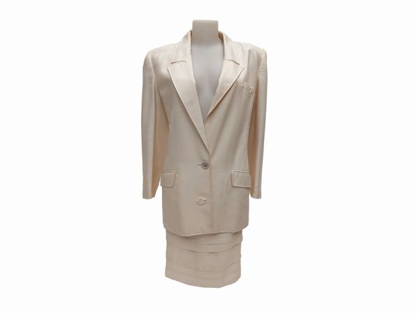 Tailleur tre pezzi in lino beige, Valentino  - Asta Vintagemania - Associazione Nazionale - Case d'Asta italiane