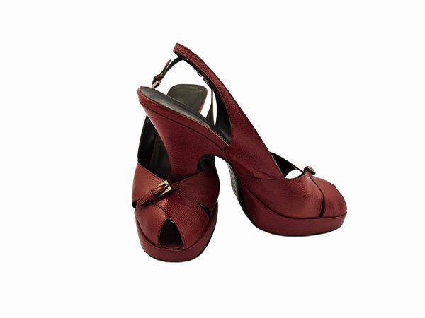 Prada - Sandali con plateau in pelle rosso scuro  - Asta Vintagemania - Associazione Nazionale - Case d'Asta italiane