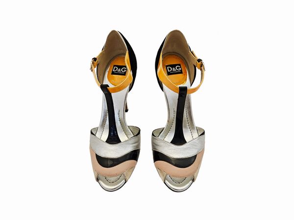 Dolce & Gabbana - Sandali in pelle e vernice argento, rosa e nera  - Asta Vintagemania - Associazione Nazionale - Case d'Asta italiane