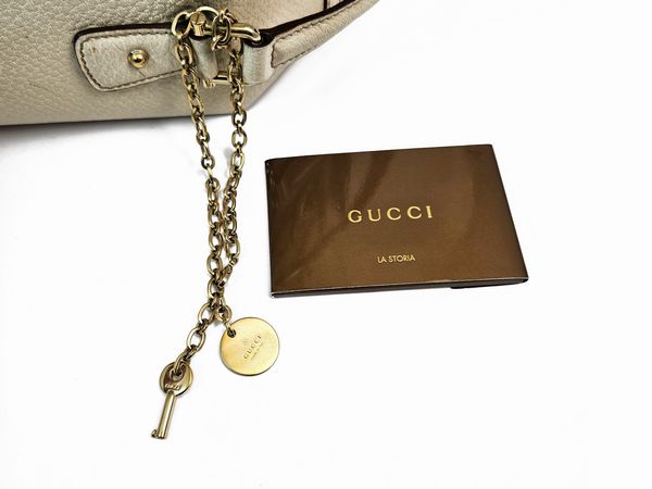 Gucci - Bauletto Treasure in pelle color riso  - Asta Vintagemania - Associazione Nazionale - Case d'Asta italiane
