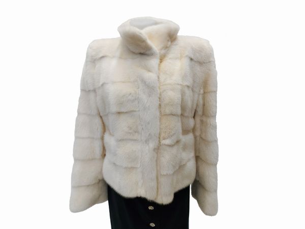 Giacchina in pelliccia di visone bianco  - Asta Vintagemania - Associazione Nazionale - Case d'Asta italiane
