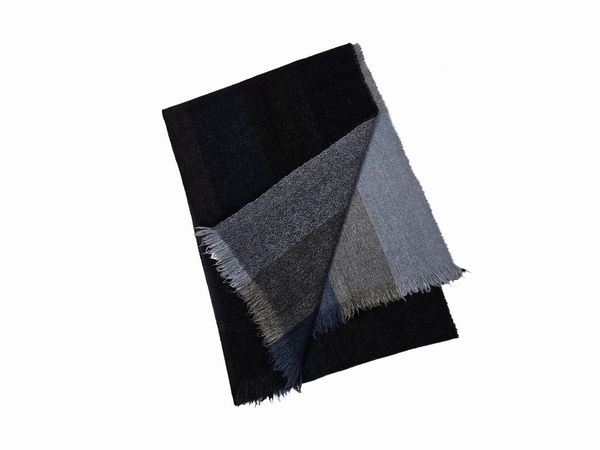 Begg & Co. - Sciarpa in lana e angora  - Asta Vintagemania - Associazione Nazionale - Case d'Asta italiane