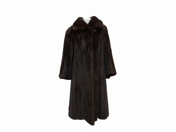 Pelliccia lunga di visone russo  - Asta Vintagemania - Associazione Nazionale - Case d'Asta italiane