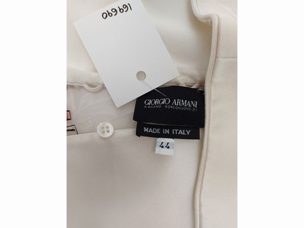 Giorgio Armani - Top in seta doppia color panna  - Asta Vintagemania - Associazione Nazionale - Case d'Asta italiane