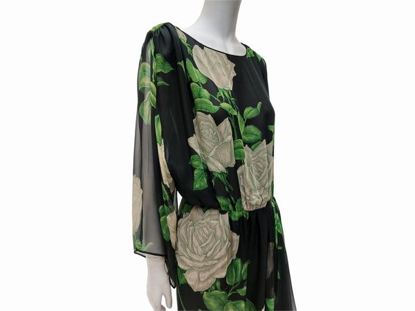 Abito sartoriale da sera lungo in chiffon di seta nero con motivo di rose  - Asta Vintagemania - Associazione Nazionale - Case d'Asta italiane