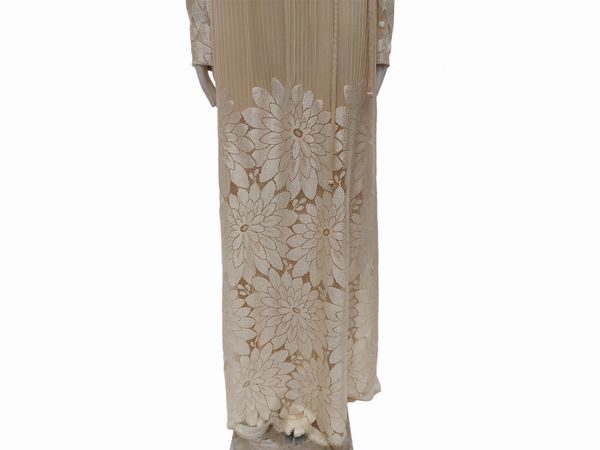 Abito sartoriale lungo in seta e pizzo beige, Alta Moda Massetti, Firenze  - Asta Vintagemania - Associazione Nazionale - Case d'Asta italiane